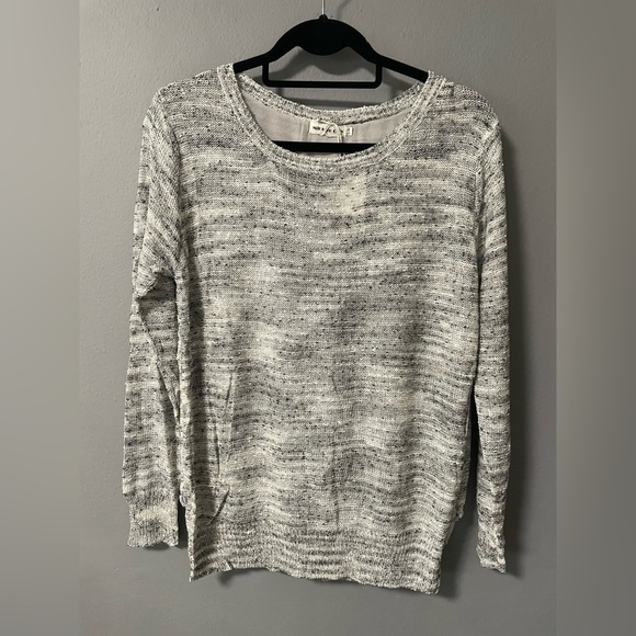 NWT Miracle Lightweight Gray Knit Sweater Semi Sheer Back Insert with Tie. S/M - Picture 2 of 9